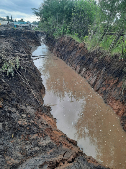 ЧС в Богучанах: уровень воды начал понижаться.
