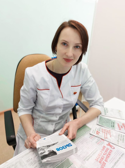 врач дерматовенеролог Богучанской райбольницы Светлана Челбакова.